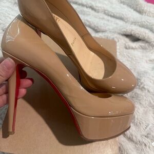 Christian louboutin Bianca patent heels